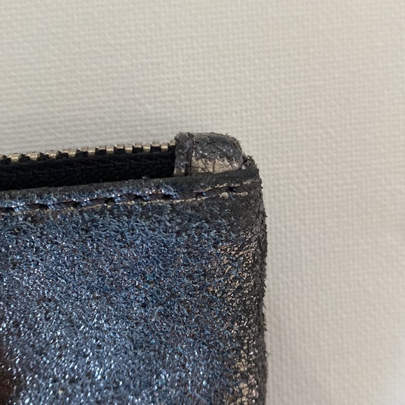 Pre-loved Marc by Marc Jacobs Metalic Siver Leather Purse - Picture 3 of 15